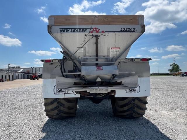 Image of Ford 9500 equipment image 4