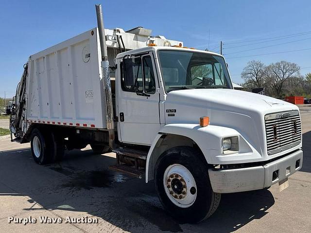 Image of Freightliner Business Class M2 equipment image 2