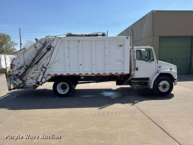 Image of Freightliner Business Class M2 equipment image 3