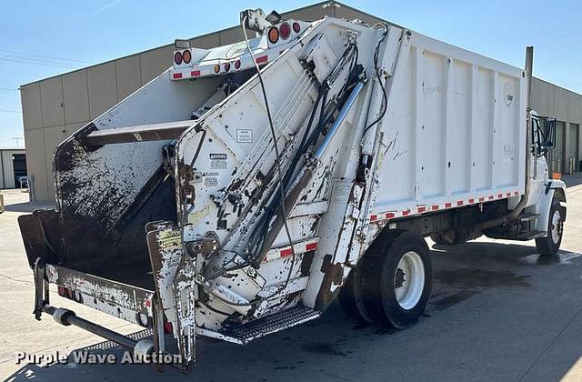 Image of Freightliner Business Class M2 equipment image 4