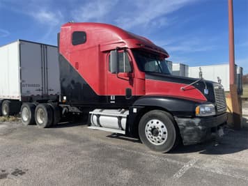 Main image Freightliner Century 120