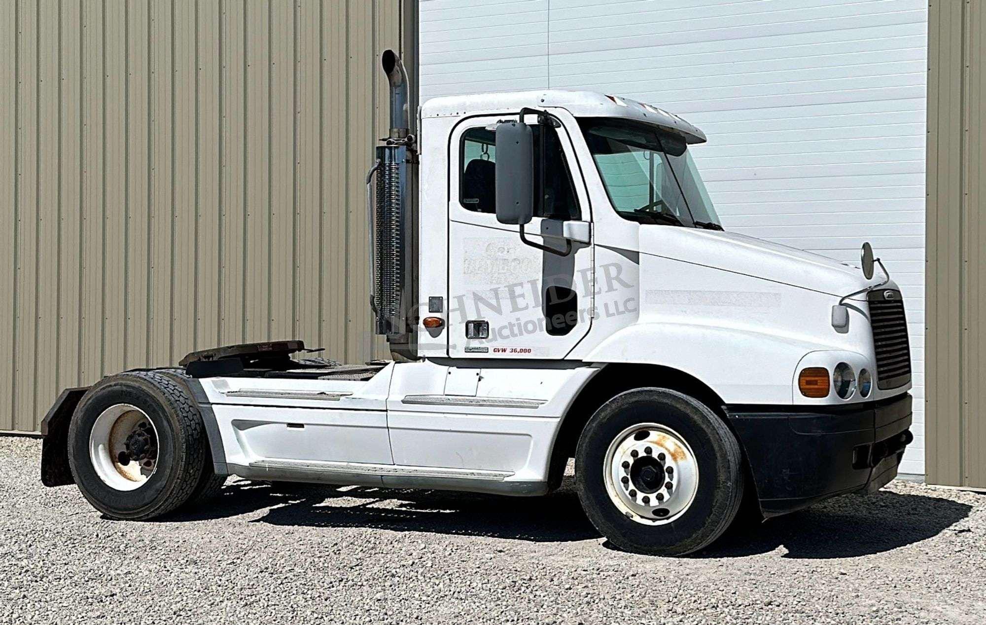 Main image Freightliner Century