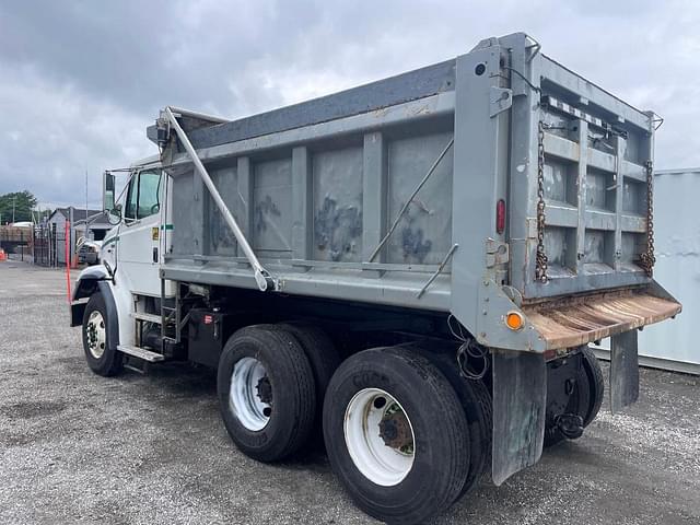 Image of Freightliner FL112 equipment image 1