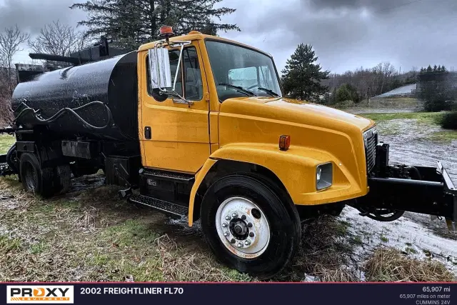 Image of Freightliner FL70 equipment image 1