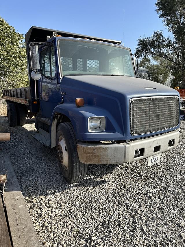 Image of Freightliner FL70 equipment image 1