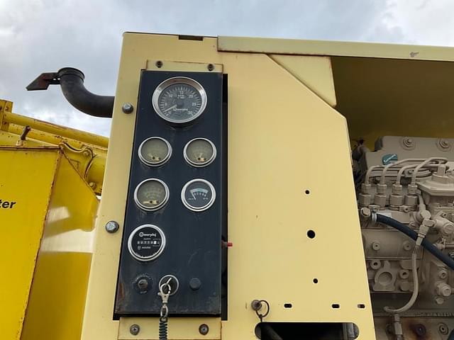 Thumbnail image Freightliner FL70 16