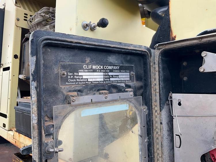 Main image Freightliner FL70 29