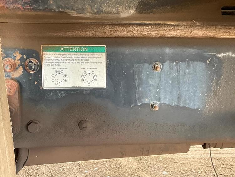 Main image Freightliner FL70 51
