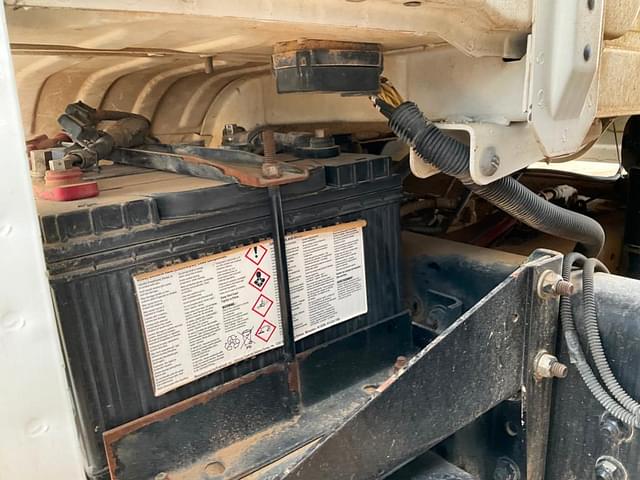 Thumbnail image Freightliner FL70 79