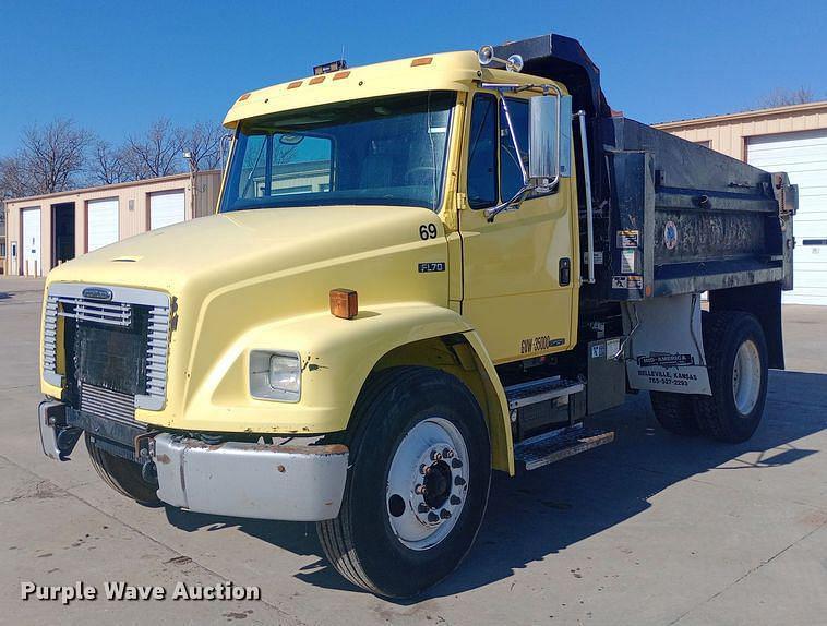 Image of Freightliner FL70 Primary image