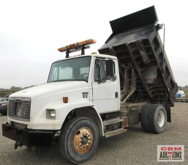 Image of Freightliner FL70 equipment image 1