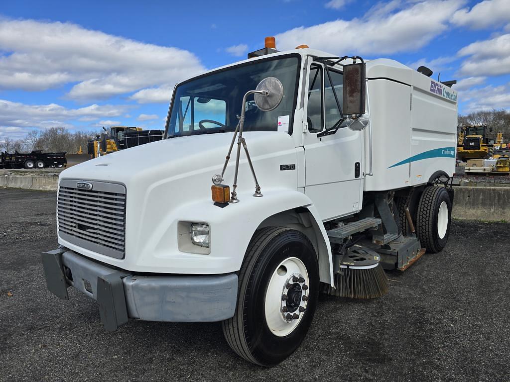 Image of Freightliner FL170 Primary image