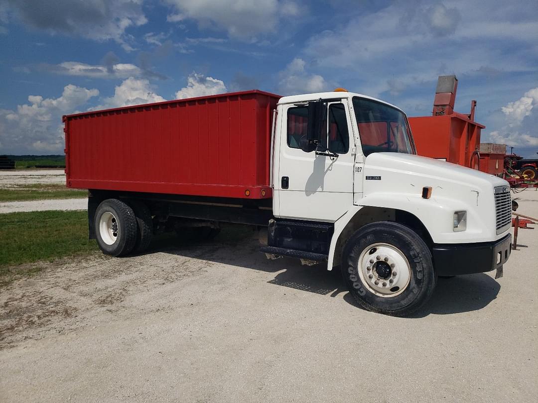Image of Freightliner FL70 Primary image