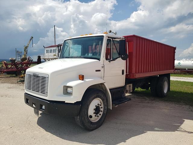 Image of Freightliner FL70 equipment image 1