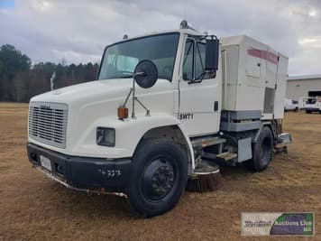 Main image Freightliner FL70
