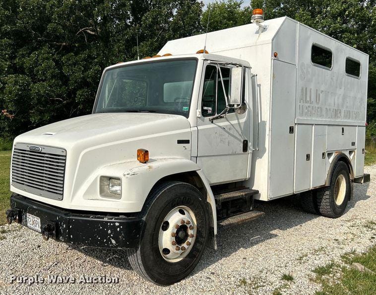 Main image Freightliner FL70