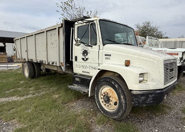 Image of Freightliner FL70 equipment image 1