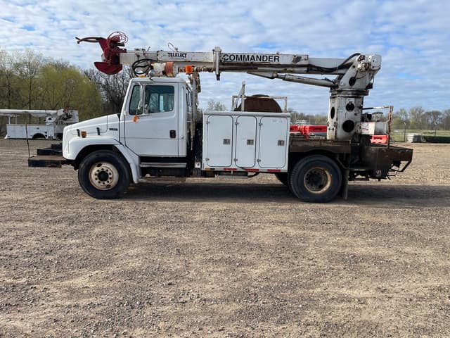 Image of Freightliner FL80 equipment image 1