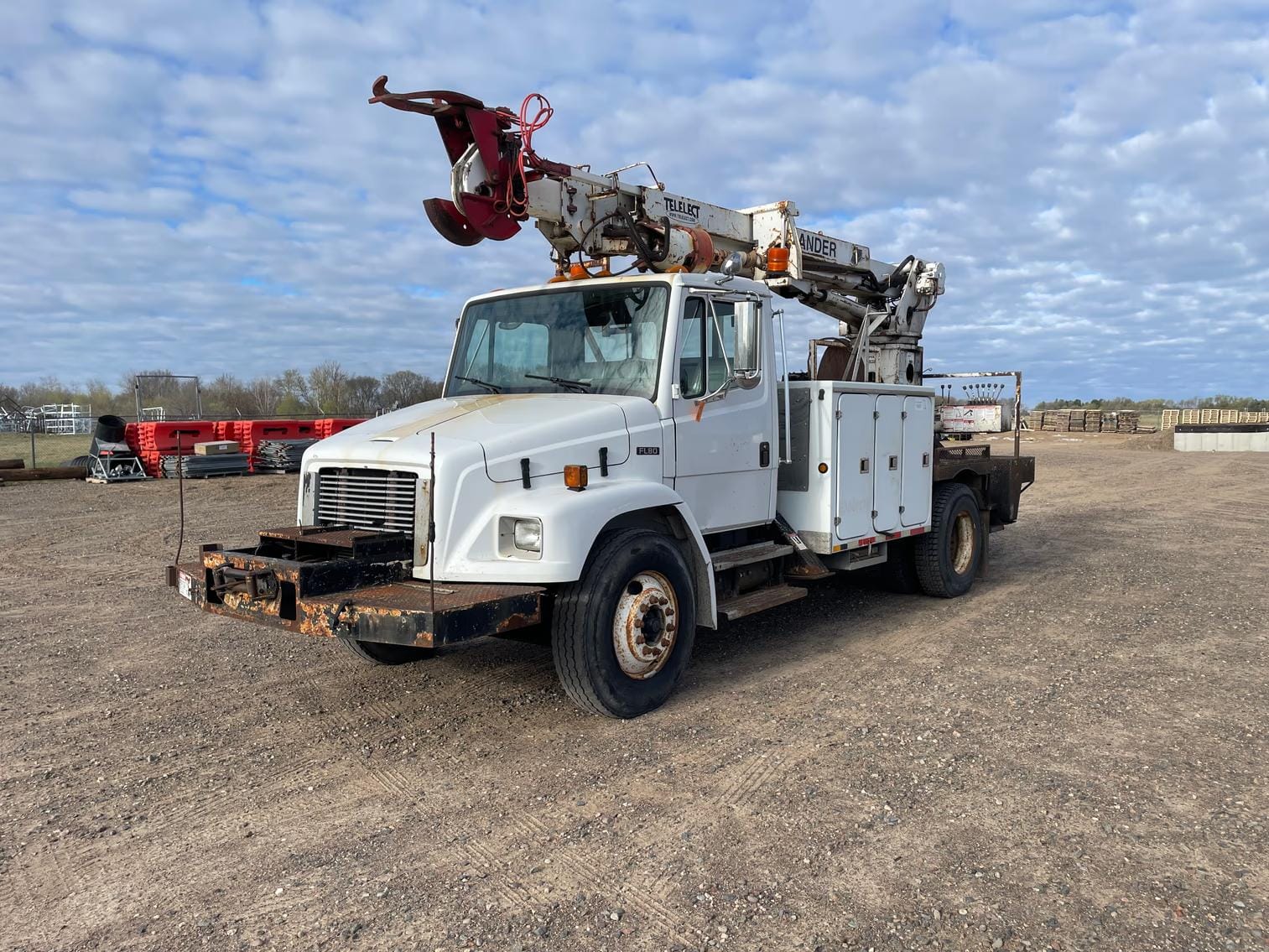 2002 Freightliner FL80 Equipment Image0