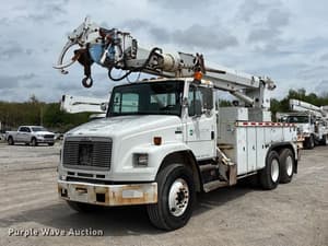 2002 Freightliner FL80 Image