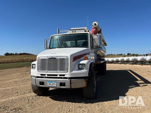 Image of Freightliner FL80 equipment image 1