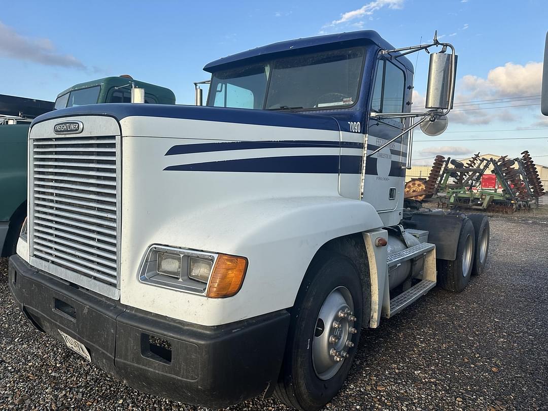 Image of Freightliner FLD120 Primary image