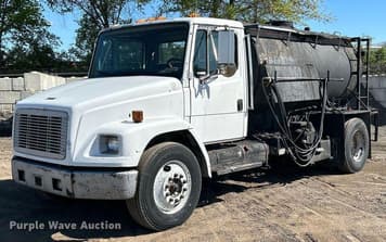 Main image Freightliner FL70