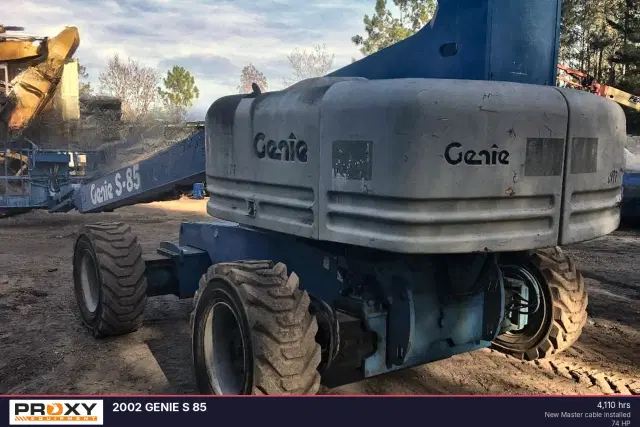 Image of Genie S-85 equipment image 2