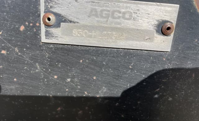 Image of Gleaner 830 equipment image 4