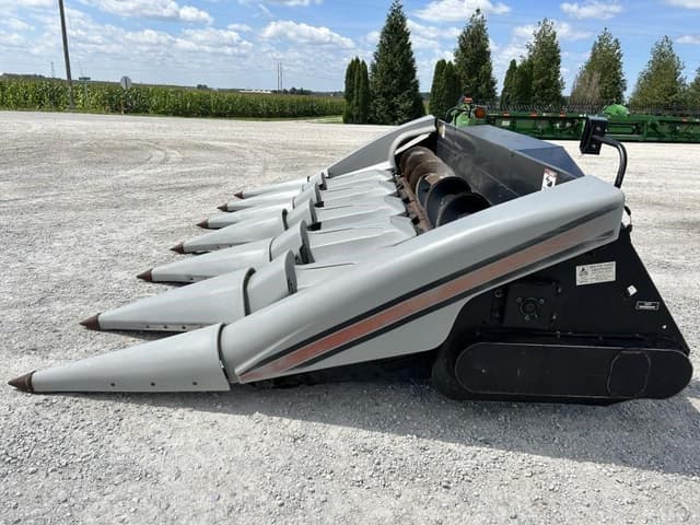 Image of Gleaner Hugger 630 equipment image 4