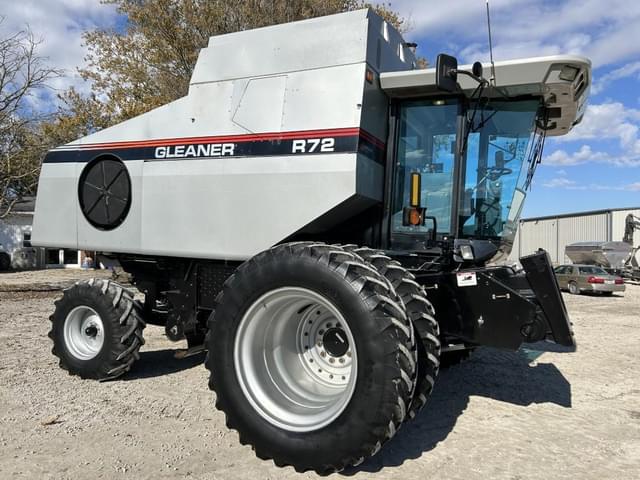 Image of Gleaner R72 equipment image 1
