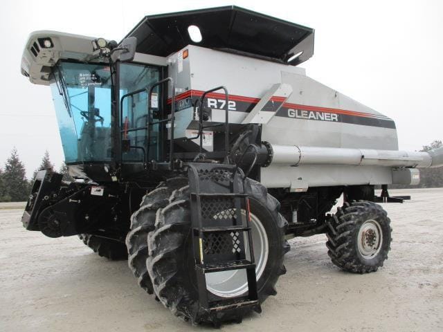 Main image Gleaner R72