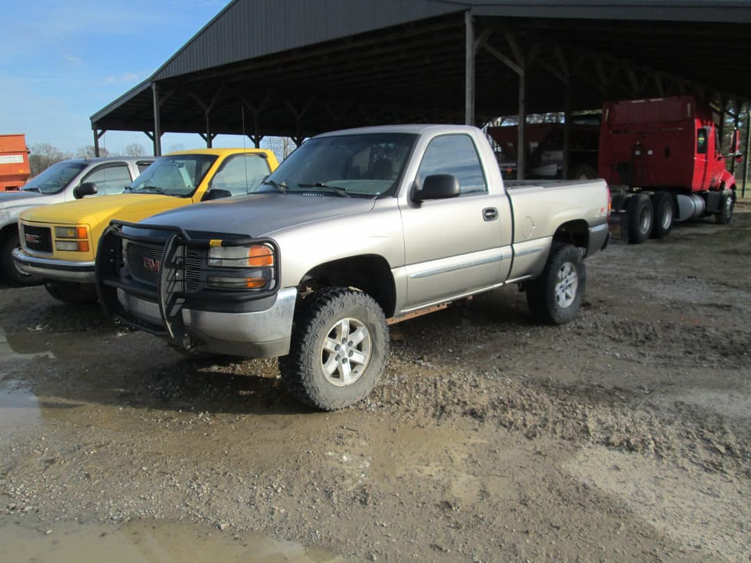 Image of GMC 1500 Primary image