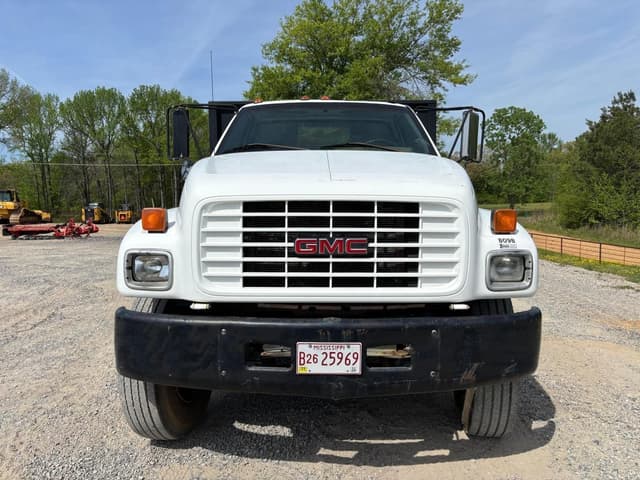 Image of GMC C6500 equipment image 4