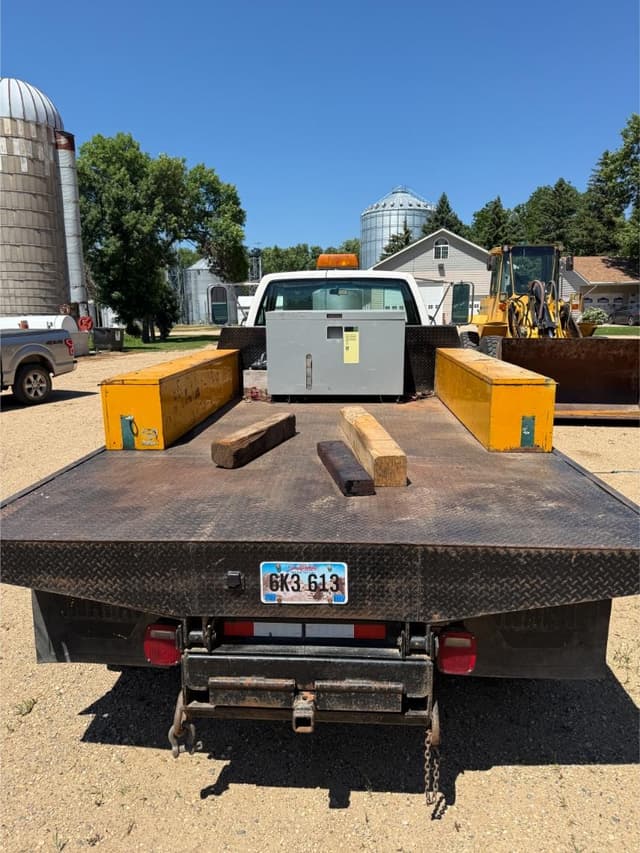 Image of GMC C6500 equipment image 4