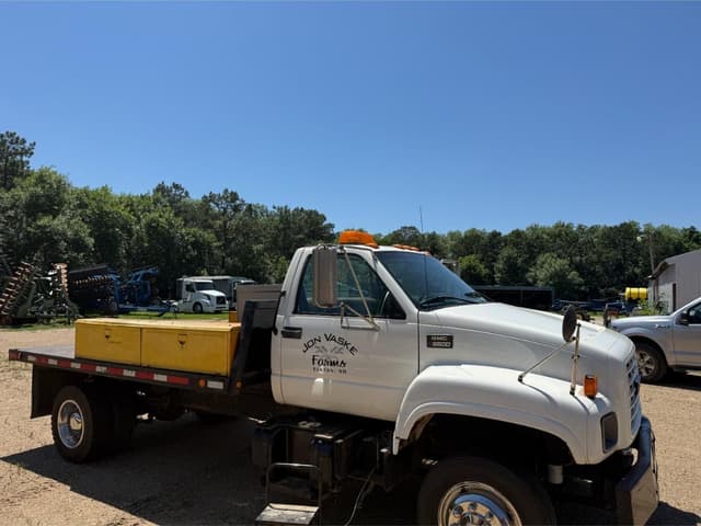 Image of GMC C6500 equipment image 3