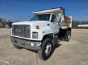 2002 GMC C7500 Image