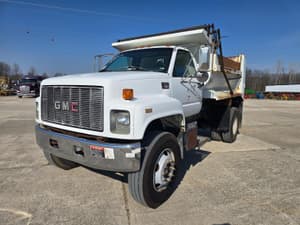 2002 GMC C7500 Image