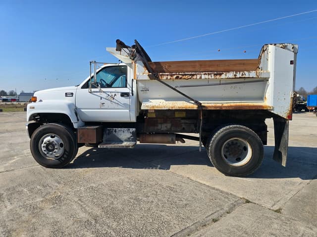 Image of GMC C7500 equipment image 3