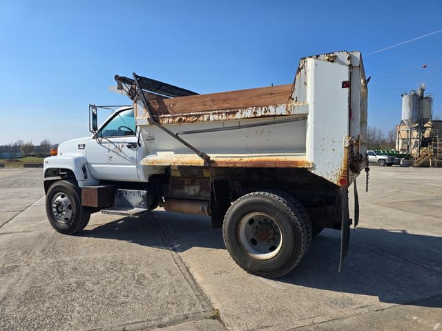 Image of GMC C7500 equipment image 4