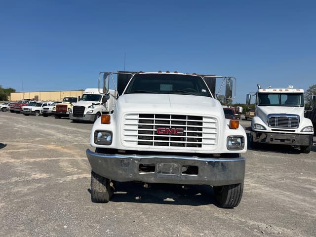 Image of GMC C7500 equipment image 2