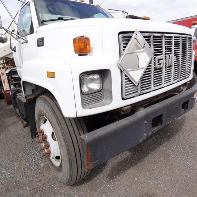 Image of GMC C7500 equipment image 2