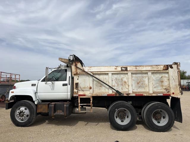 Image of GMC C8500 equipment image 1