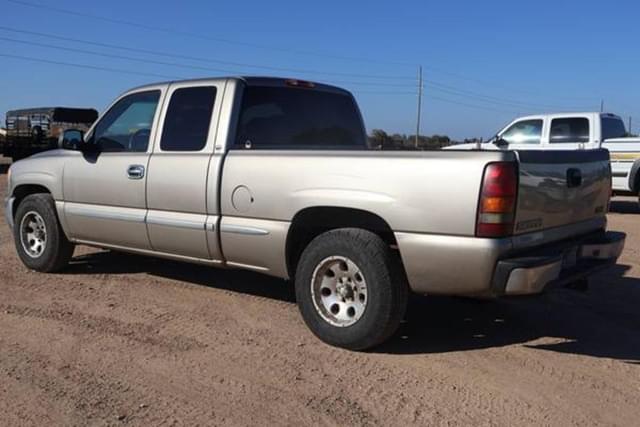 Image of GMC 1500 equipment image 3