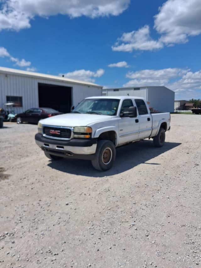 Image of GMC 2500 equipment image 3