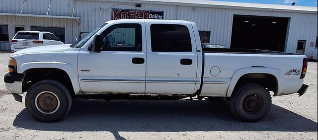Image of GMC 2500 equipment image 2