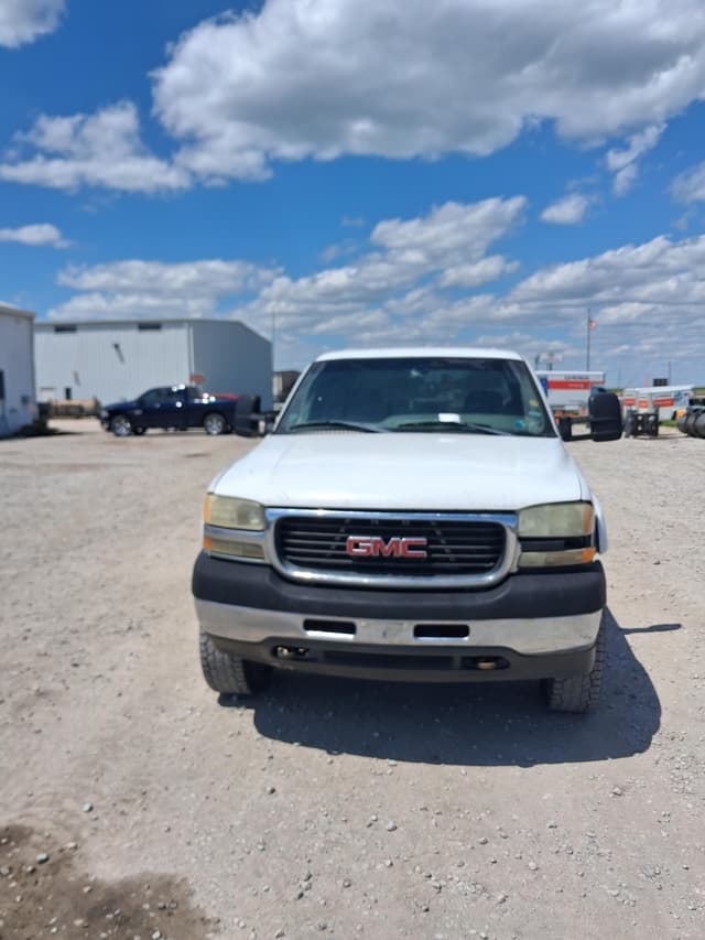 Image of GMC 2500 equipment image 4