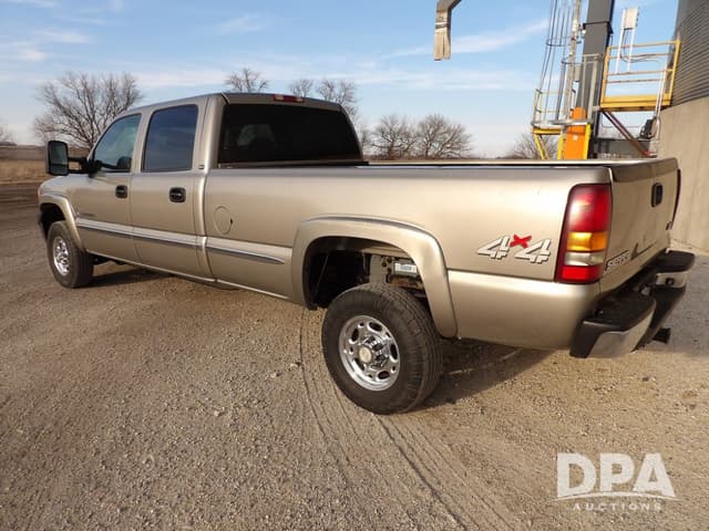 Image of GMC 2500 equipment image 3