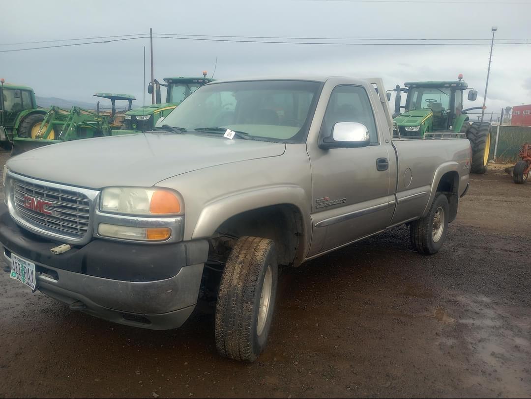 Image of GMC 2500HD Primary image