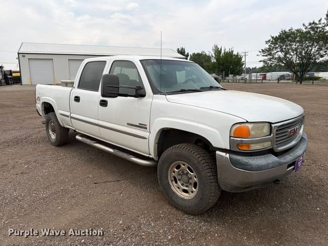 Image of GMC 2500HD equipment image 2